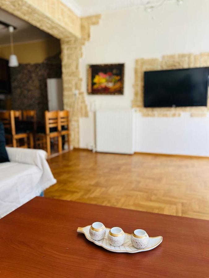 Neoclassical 2Bed In Kallimarmaro 아테네 외부 사진